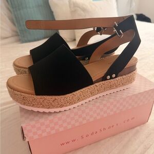 NEW in box Soda Black Espadrille Platform Sandals with Ankle Strap